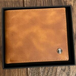 New Trusador Leather Bifold Wallet with Coin Pocket - Cognac